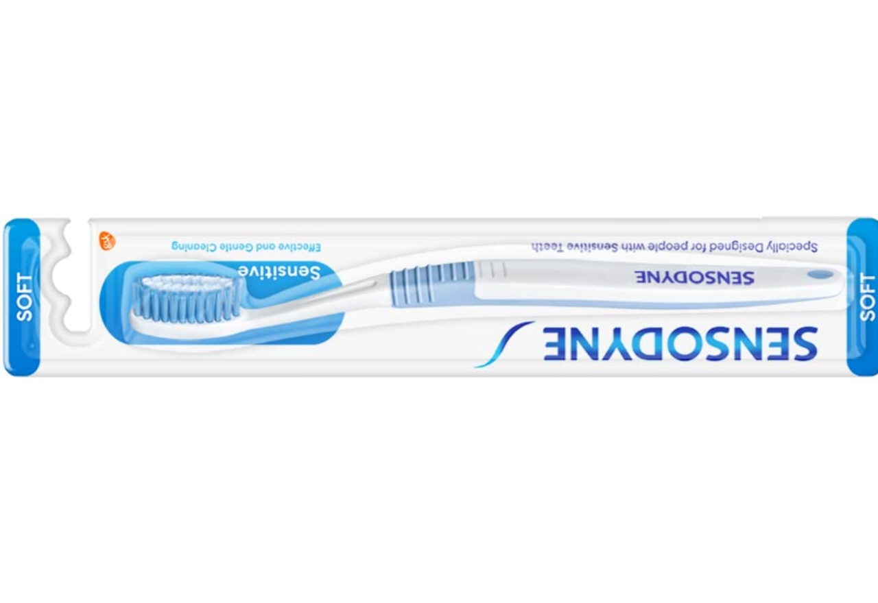 SENSODYNE SENSITIVE SOFT TOOTHBRUSH 